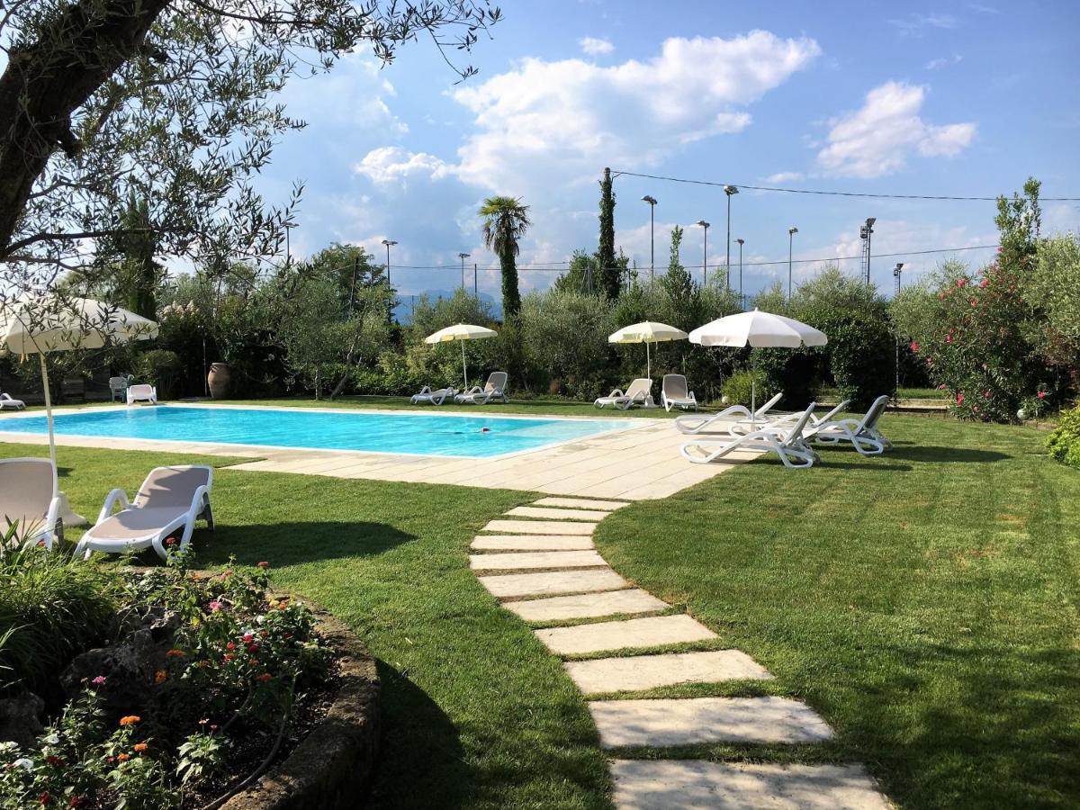 מלון לאזיסה Agricampeggio Oasi Del Garda מראה חיצוני תמונה